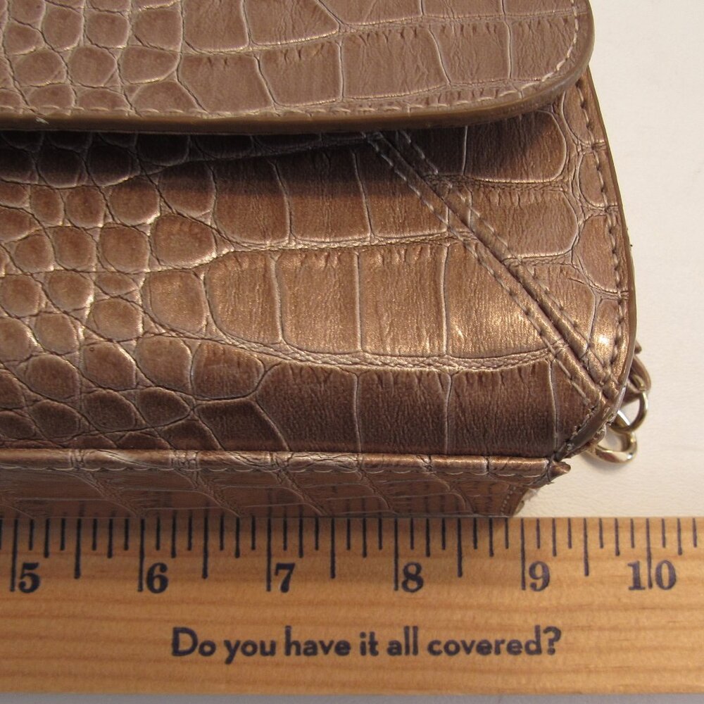 Liz Claiborne Metallic Champagne Gold Faux Croc L Flap Purse with Chain Strap - Picture 6 of 8